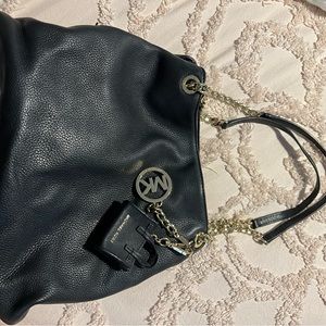 Womens Black Leather Michaels Kors shoulder bag